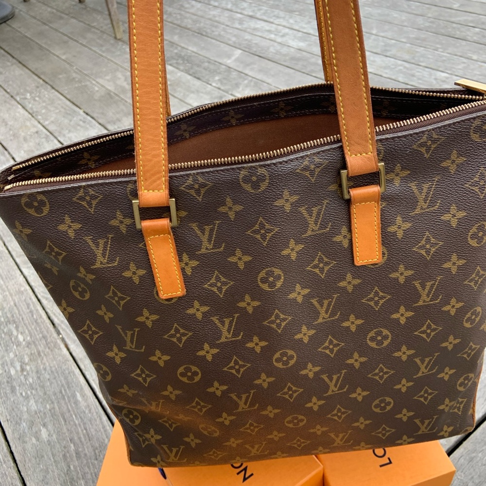 Louis Vuitton Cabas Mezzo